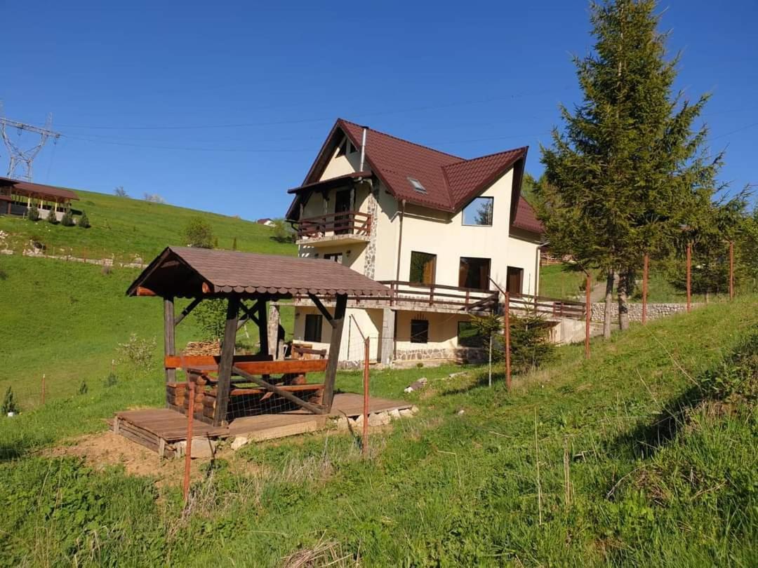 La Kaifas Villa Fundata Luaran gambar
